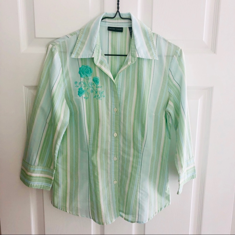 Blouse Green striped stretch New York & Company Sm